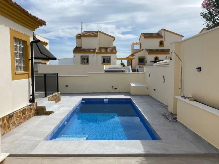 Piscina en Campoverde, 3×6 m + terraza