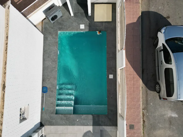 Piscina en Los Altos, 5×3 m + terraza