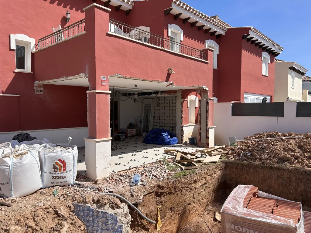 Luxury Villa Transformation at Mar Menor Golf Resort: Pool, Interior & More 4 Luxury Villa Transformation at Mar Menor Golf Resort: Pool, Interior & More — 1