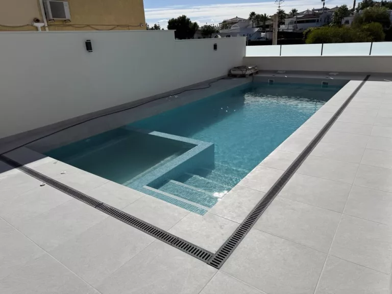 Piscina en Villamartín, 9×3 m